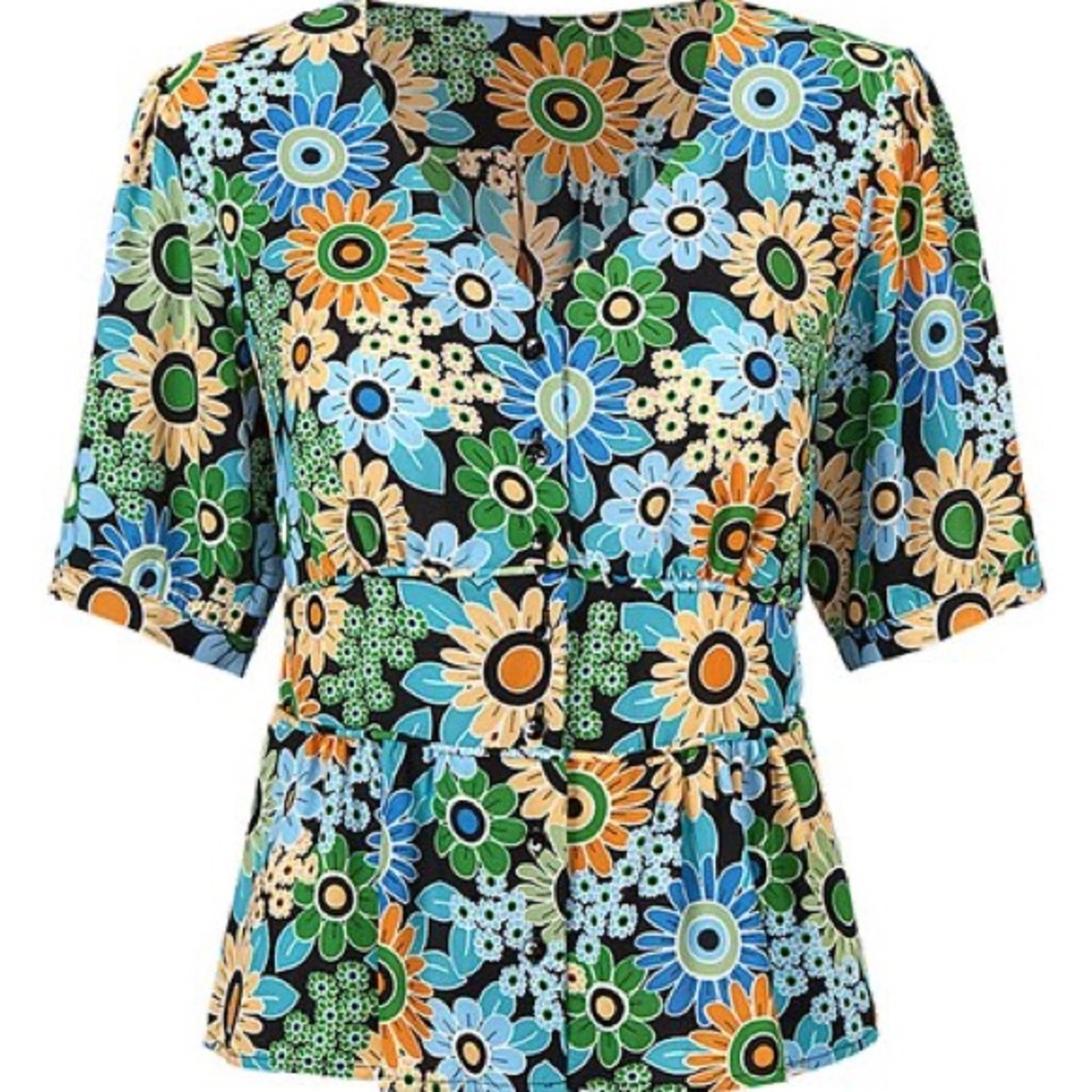 Cabi #5900 Happy Top Size M
